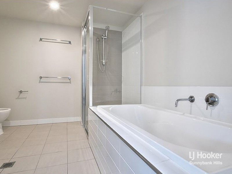 210/15 Bland Street, Coopers Plains QLD 4108