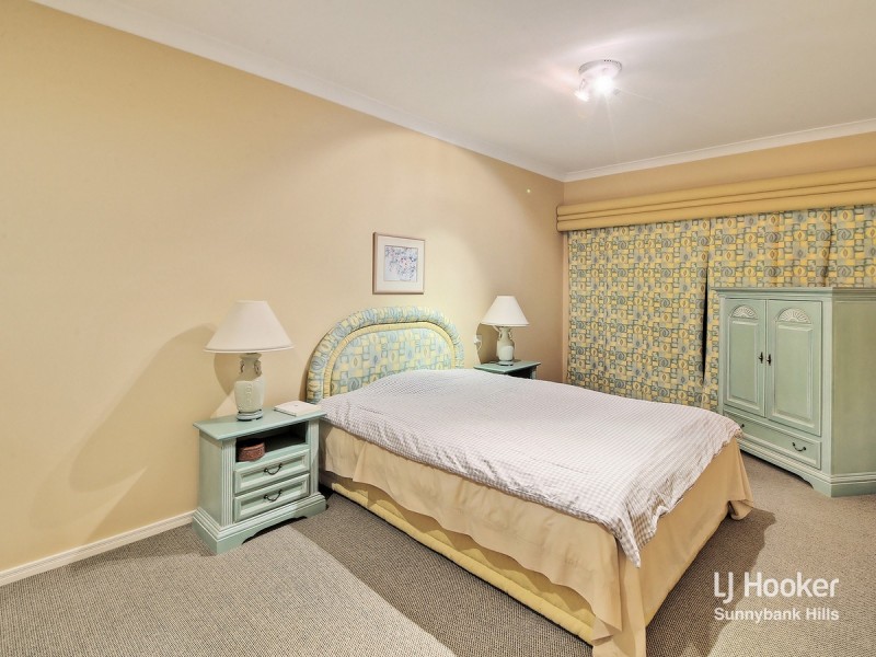 208 Bleasby Road, Eight Mile Plains QLD 4113