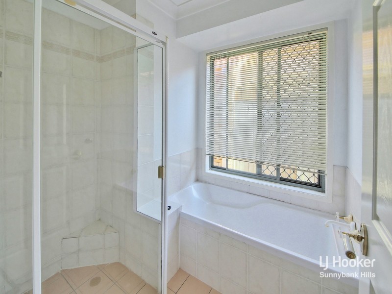 6 Parklane Close, Calamvale QLD 4116