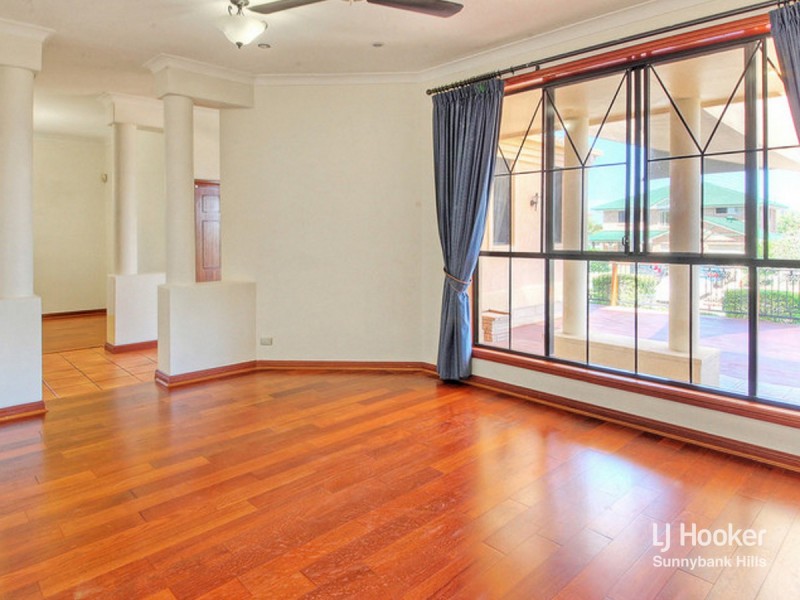 9 Maidenhair Place, Calamvale QLD 4116