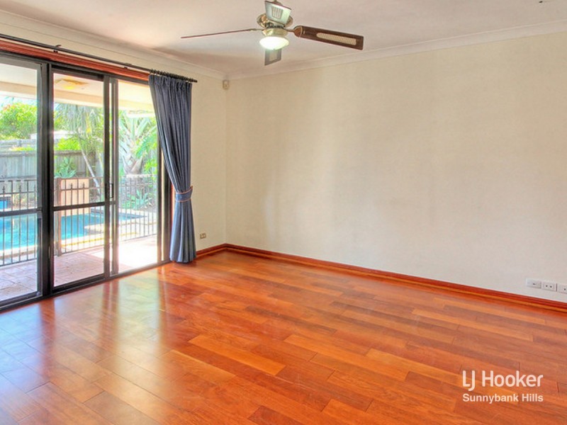 9 Maidenhair Place, Calamvale QLD 4116