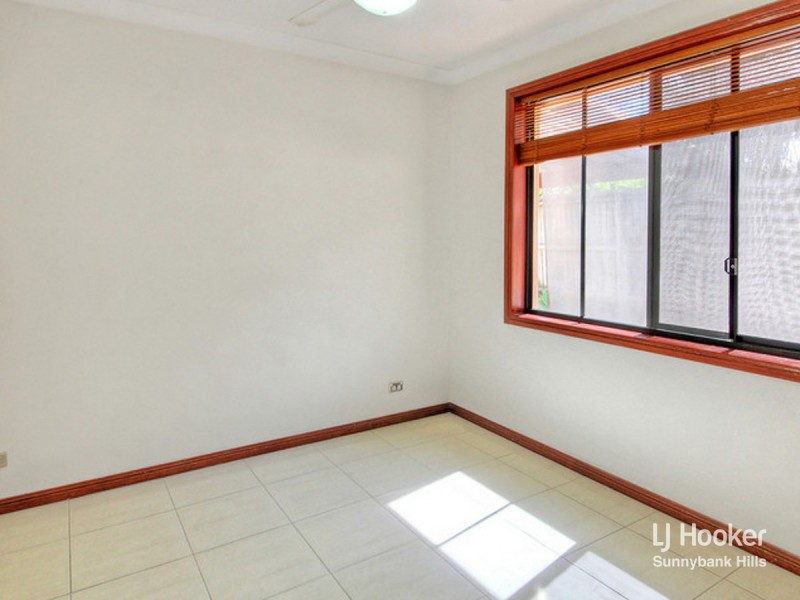 9 Maidenhair Place, Calamvale QLD 4116