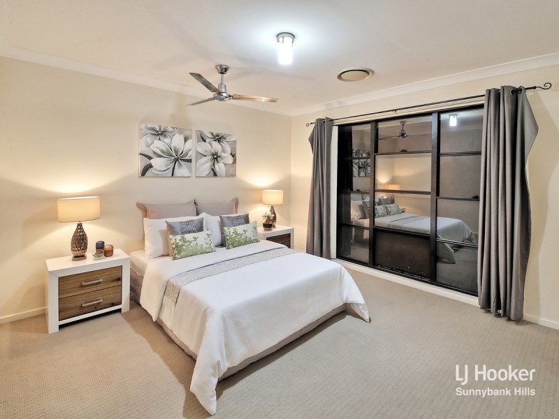 32 Trevi Close, Eight Mile Plains QLD 4113