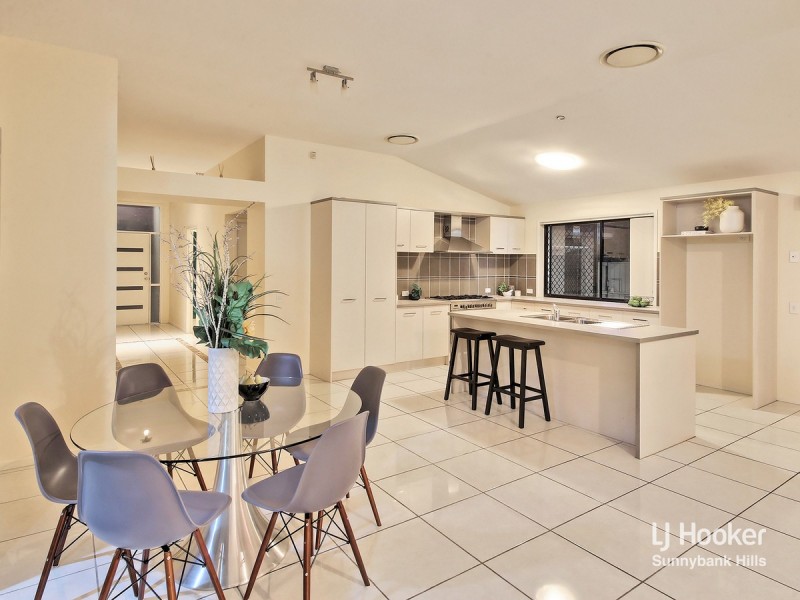 32 Trevi Close, Eight Mile Plains QLD 4113