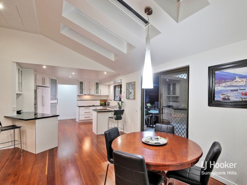 15 Tapioca Street, Eight Mile Plains QLD 4113