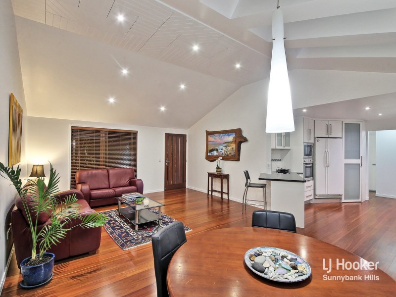 15 Tapioca Street, Eight Mile Plains QLD 4113