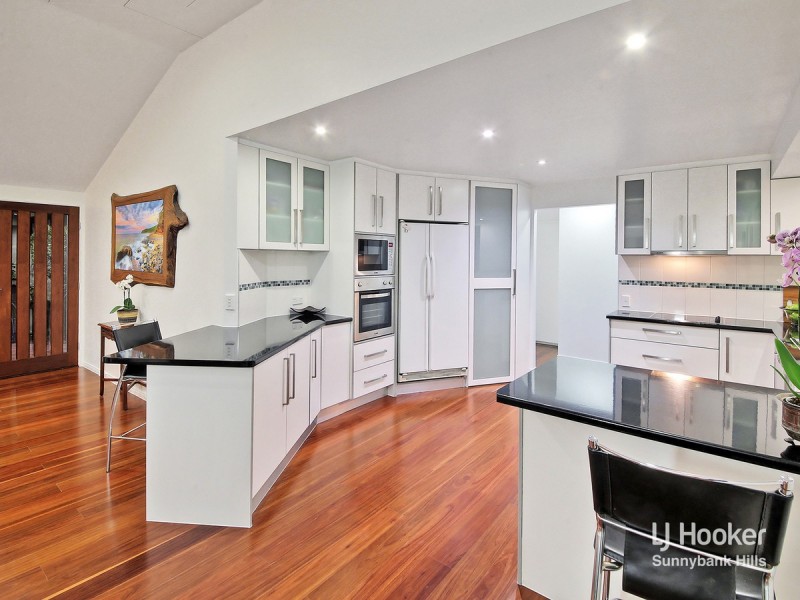 15 Tapioca Street, Eight Mile Plains QLD 4113