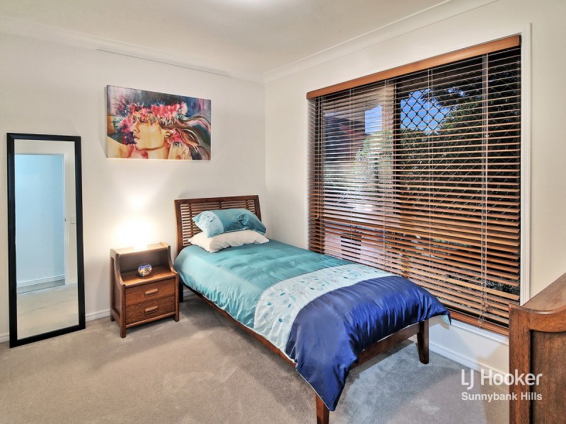 15 Tapioca Street, Eight Mile Plains QLD 4113