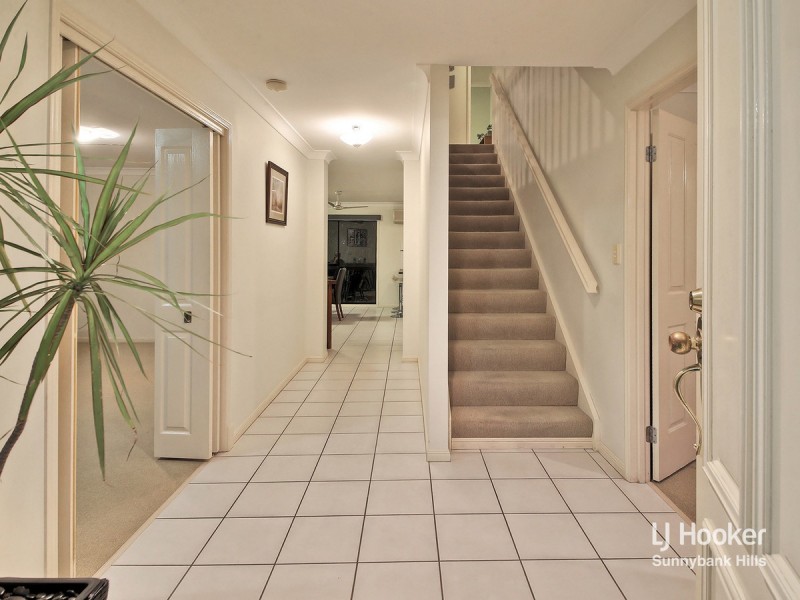 5 Mandarin Street, Coopers Plains QLD 4108