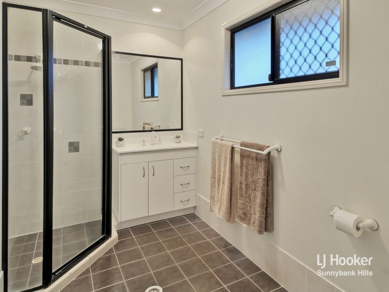 5 Mandarin Street, Coopers Plains QLD 4108