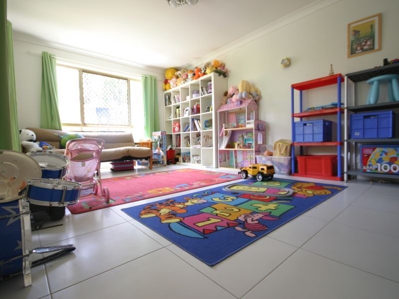 58 Bannockburn Crescent, Parkinson QLD 4115