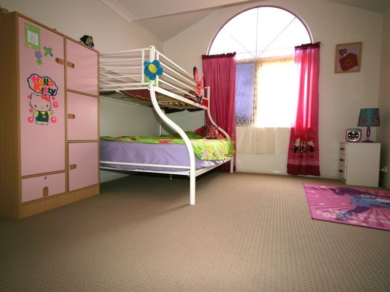 58 Bannockburn Crescent, Parkinson QLD 4115