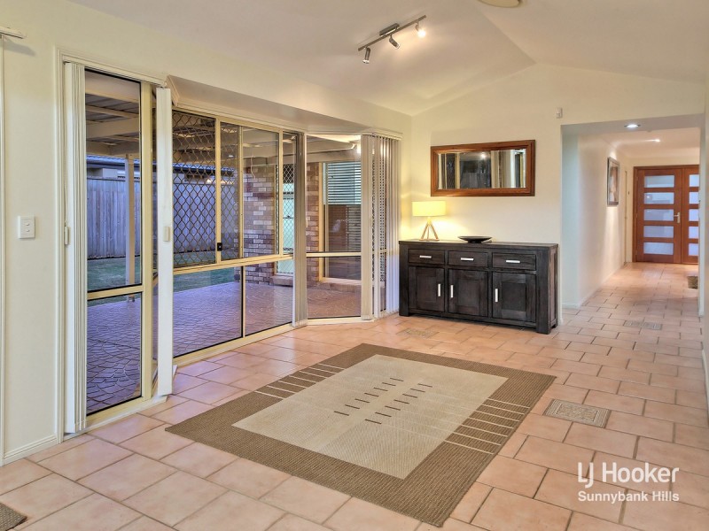 32 Rivergum Place, Calamvale QLD 4116