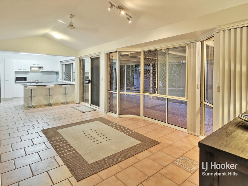 32 Rivergum Place, Calamvale QLD 4116