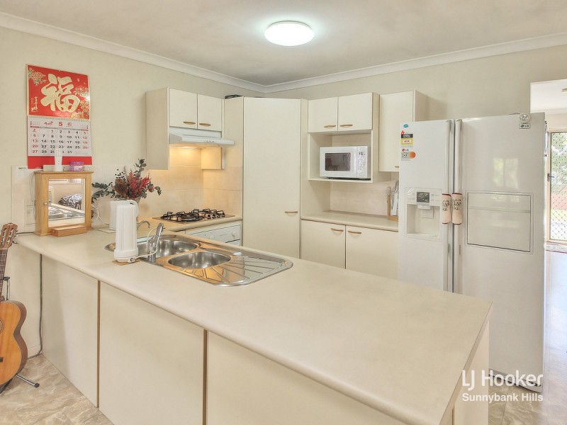 37 Picot Crescent, Runcorn QLD 4113