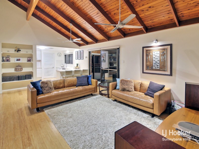 19 Mintwood Place, Sunnybank Hills QLD 4109