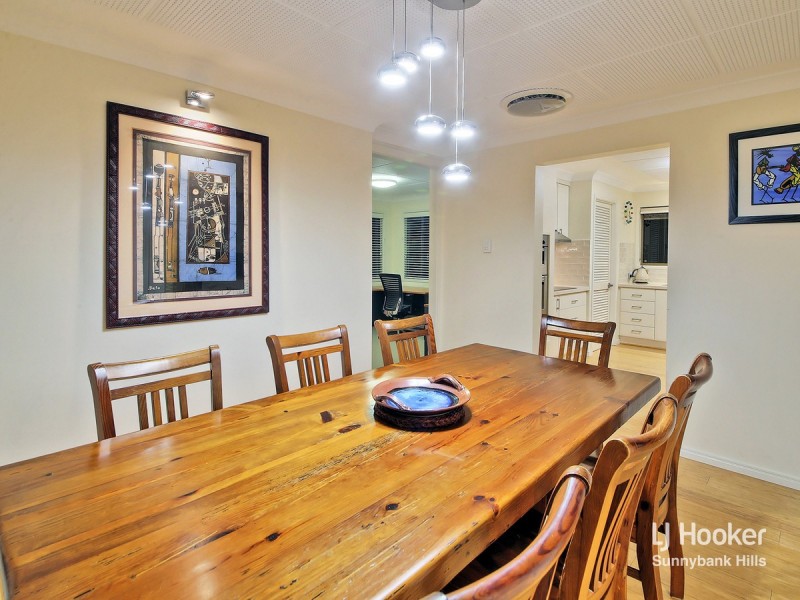 19 Mintwood Place, Sunnybank Hills QLD 4109