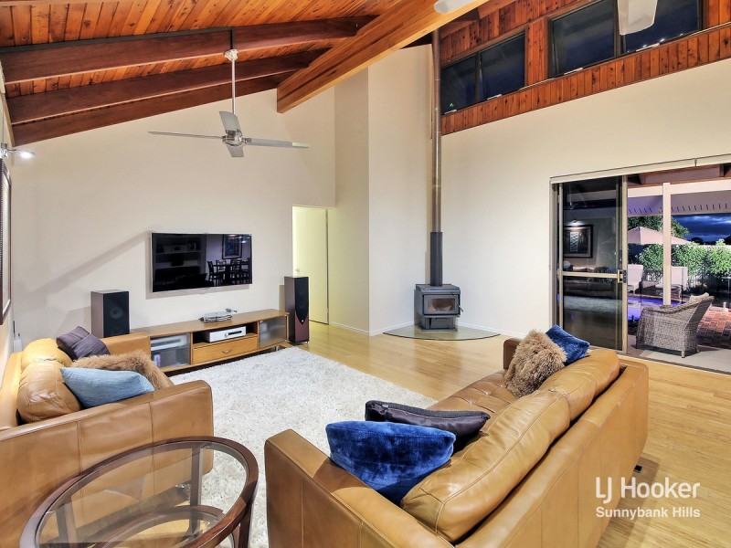 19 Mintwood Place, Sunnybank Hills QLD 4109