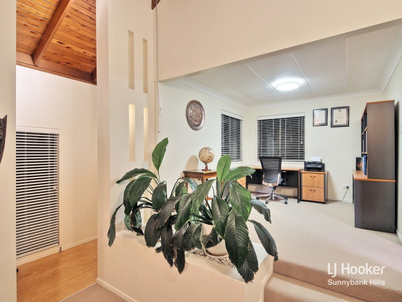 19 Mintwood Place, Sunnybank Hills QLD 4109