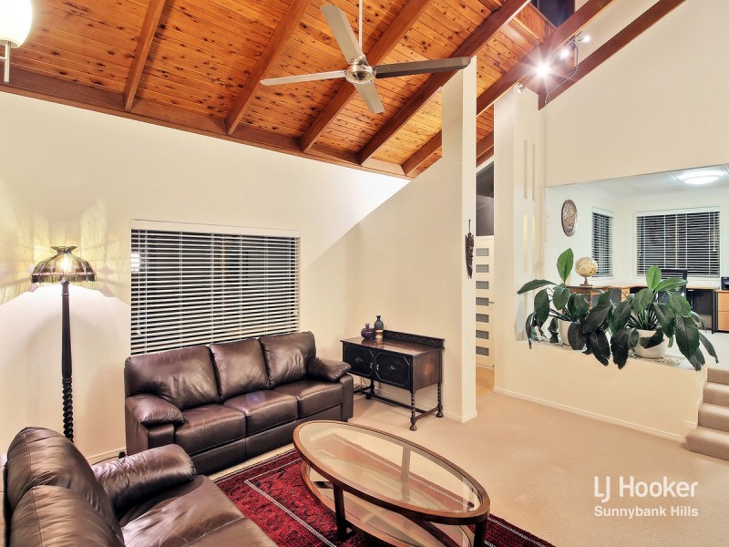 19 Mintwood Place, Sunnybank Hills QLD 4109