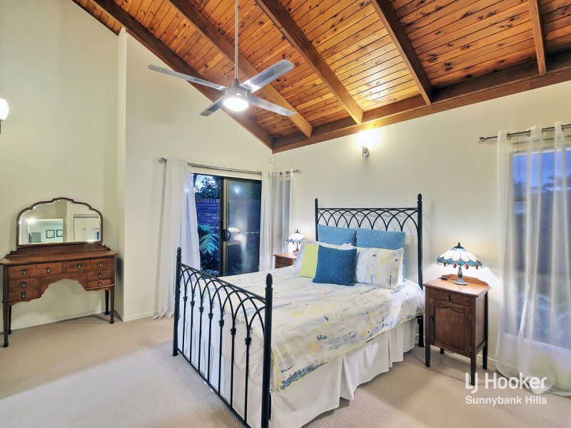 19 Mintwood Place, Sunnybank Hills QLD 4109