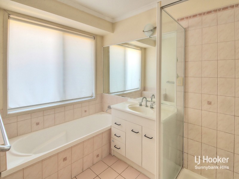 21 Daffodil Crescent, Calamvale QLD 4116