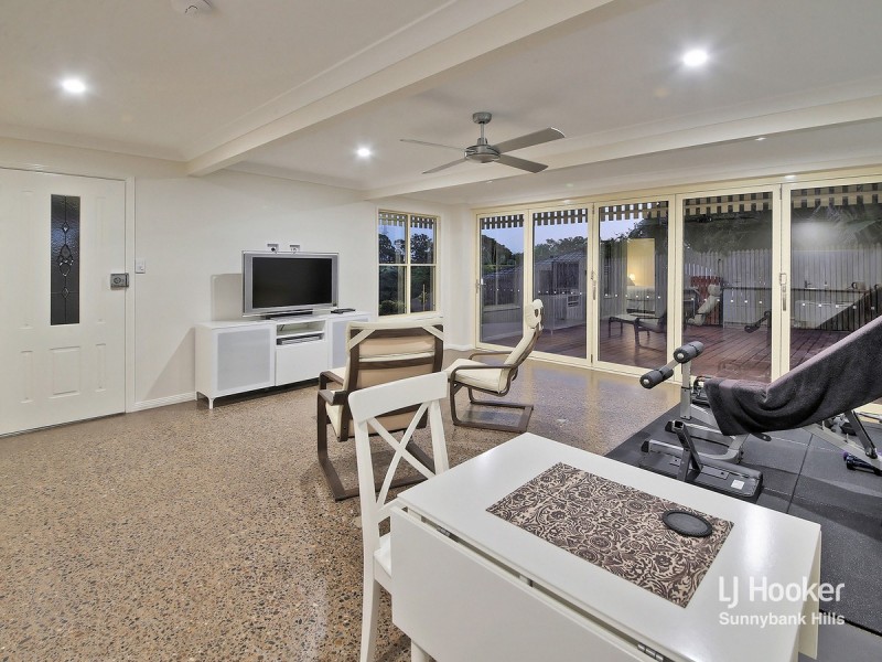 9 Wild Cotton Close, Kuraby QLD 4112