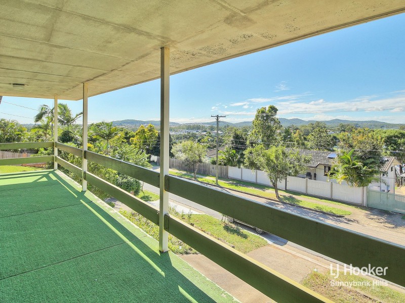 68 Mingera Street, Mansfield QLD 4122