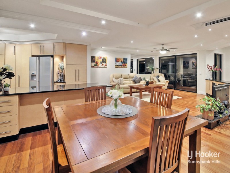 72 McGahan Street, Carina Heights QLD 4152