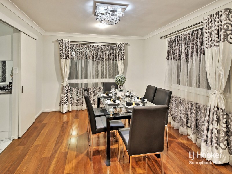 8 Swan Lake Crescent, Calamvale QLD 4116