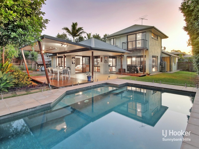 97 Hibiscus Close, Wishart QLD 4122