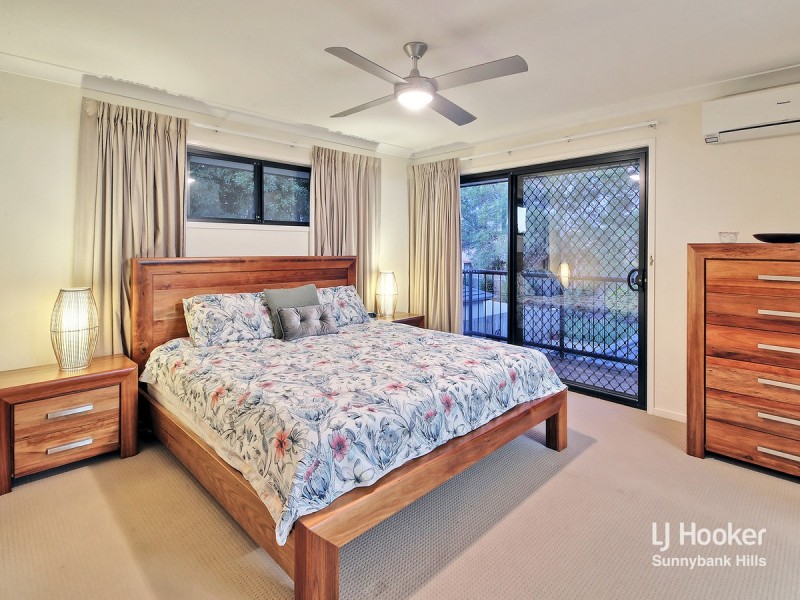 97 Hibiscus Close, Wishart QLD 4122