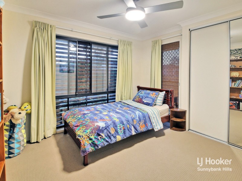 97 Hibiscus Close, Wishart QLD 4122