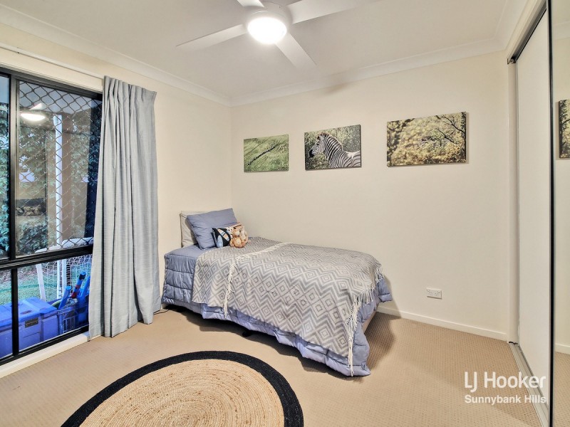 97 Hibiscus Close, Wishart QLD 4122