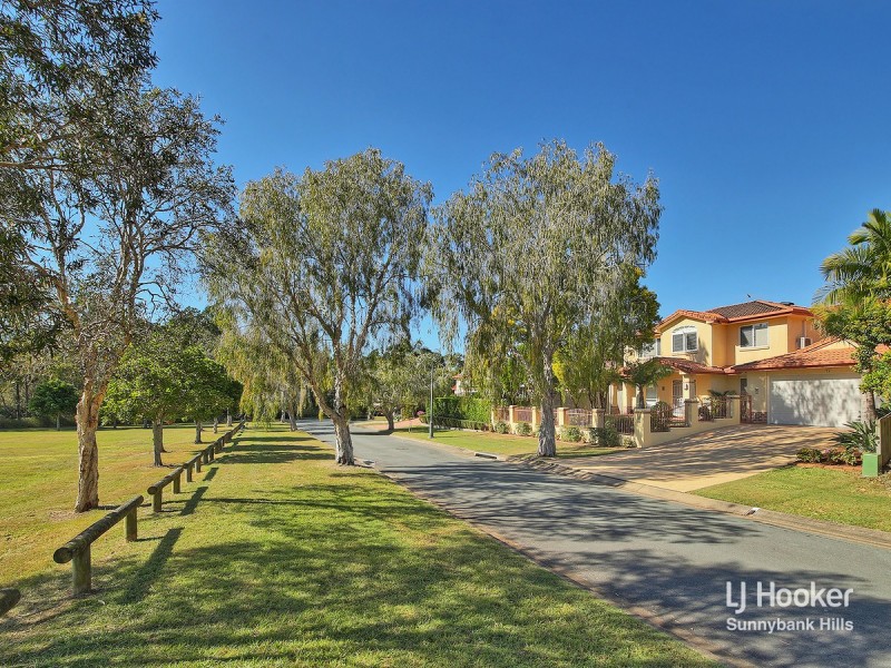 27 Calliandra Place, Calamvale QLD 4116