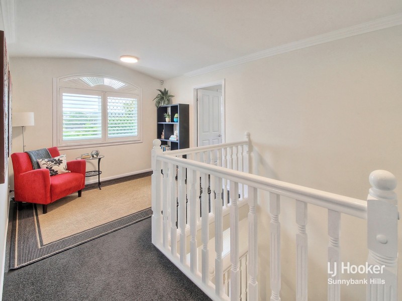 27 Calliandra Place, Calamvale QLD 4116