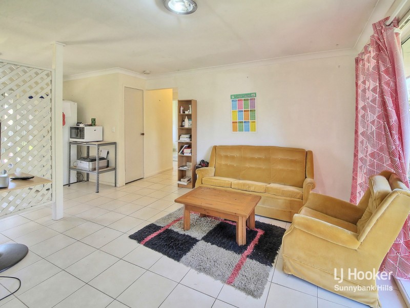 18 Halfmoon Street, Browns Plains QLD 4118