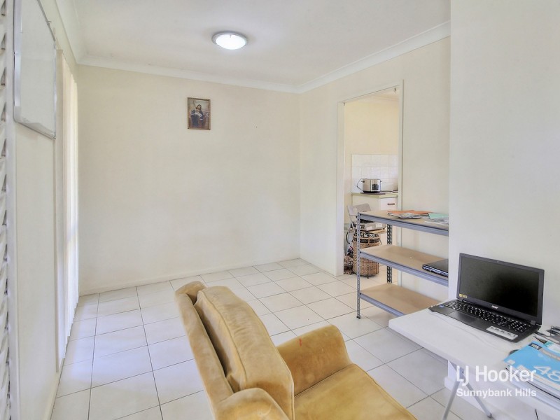 18 Halfmoon Street, Browns Plains QLD 4118