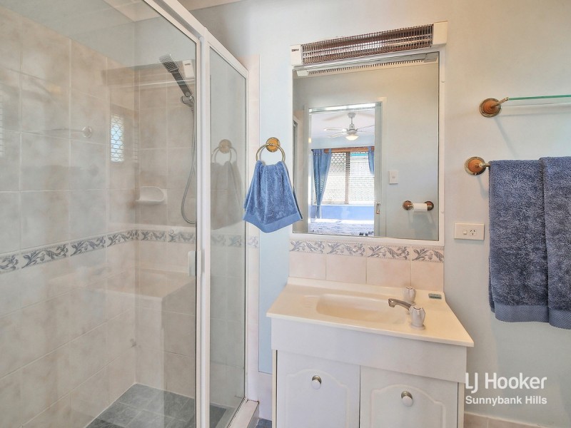 33 Antrim Street, Acacia Ridge QLD 4110