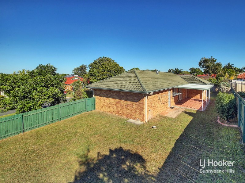 2 Silky Oak Court, Calamvale QLD 4116