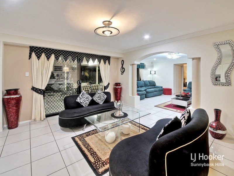 15 Curzon Place, Sunnybank Hills QLD 4109