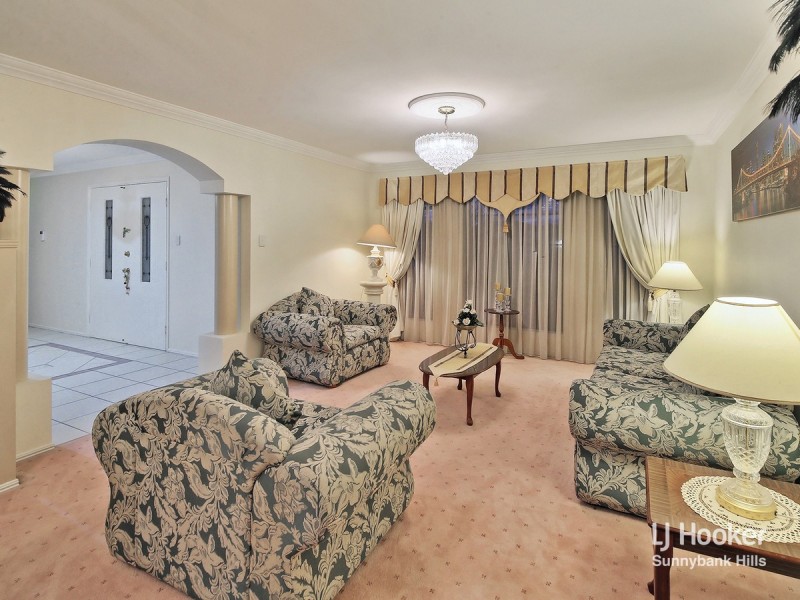 15 Curzon Place, Sunnybank Hills QLD 4109