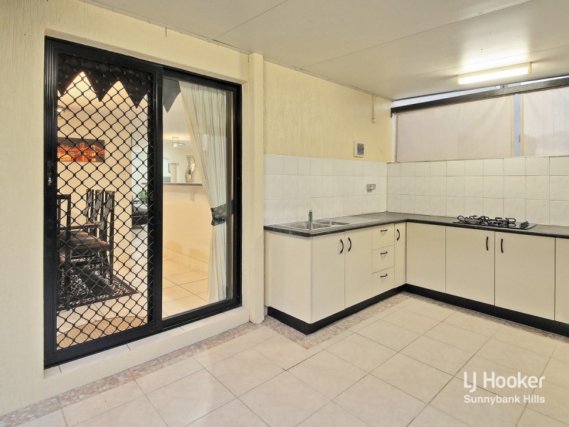 15 Curzon Place, Sunnybank Hills QLD 4109