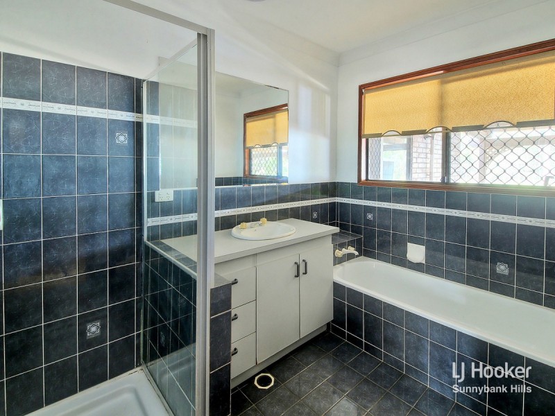 38 Cloverdale Road, Doolandella QLD 4077