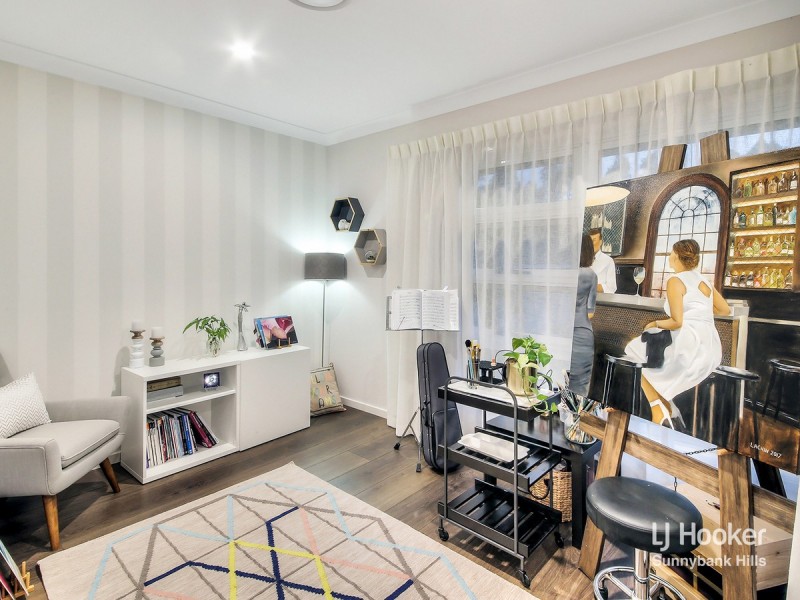 31 Peachtree Place, Stretton QLD 4116