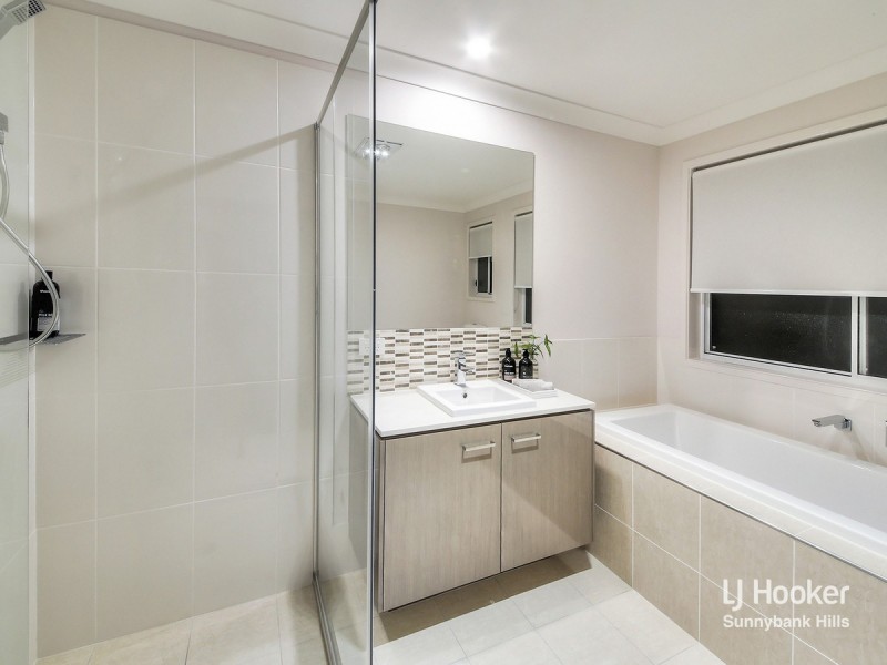 31 Peachtree Place, Stretton QLD 4116