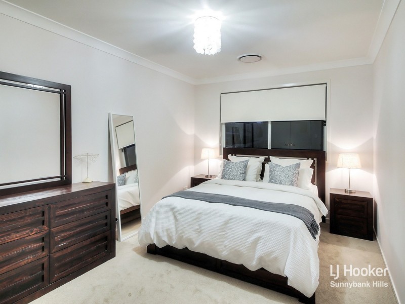 31 Peachtree Place, Stretton QLD 4116