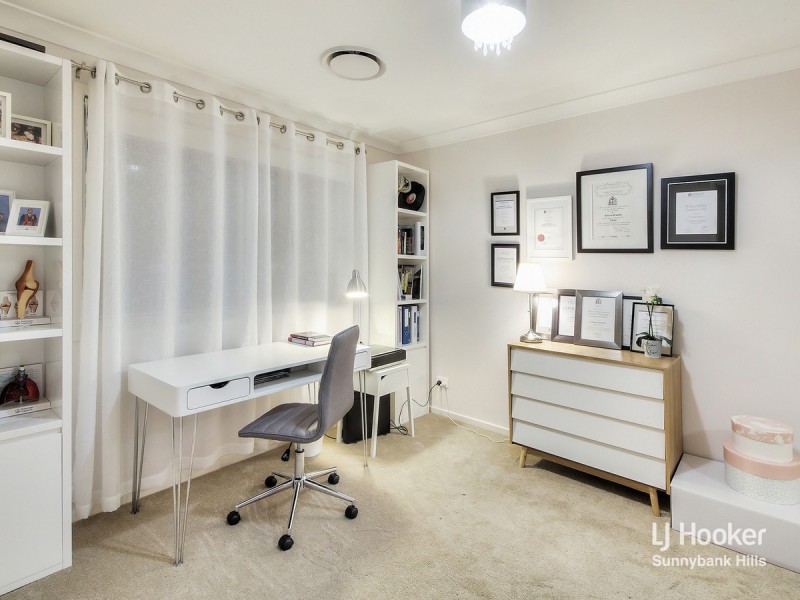 31 Peachtree Place, Stretton QLD 4116