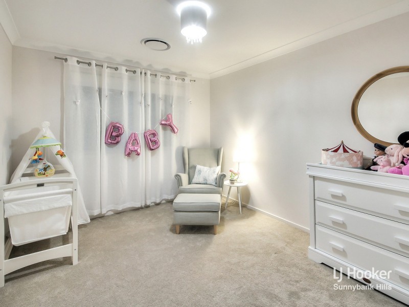 31 Peachtree Place, Stretton QLD 4116