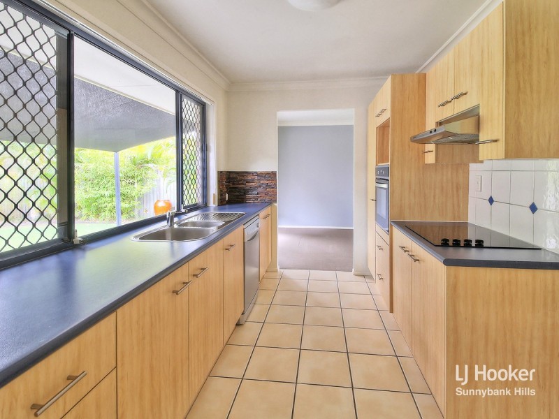 15 Tathra Street, Parkinson QLD 4115